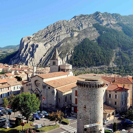 L'Oustalet Hotel Sisteron Buitenkant foto